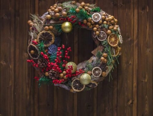 Feeling Festive? Here Are Some Fun & Creative Ways to Incorporate Traditional Christmas Decoration into Modern Spaces