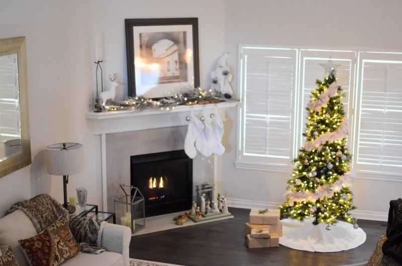 Everything You Need to Know Before Buying an Artificial Christmas Tree